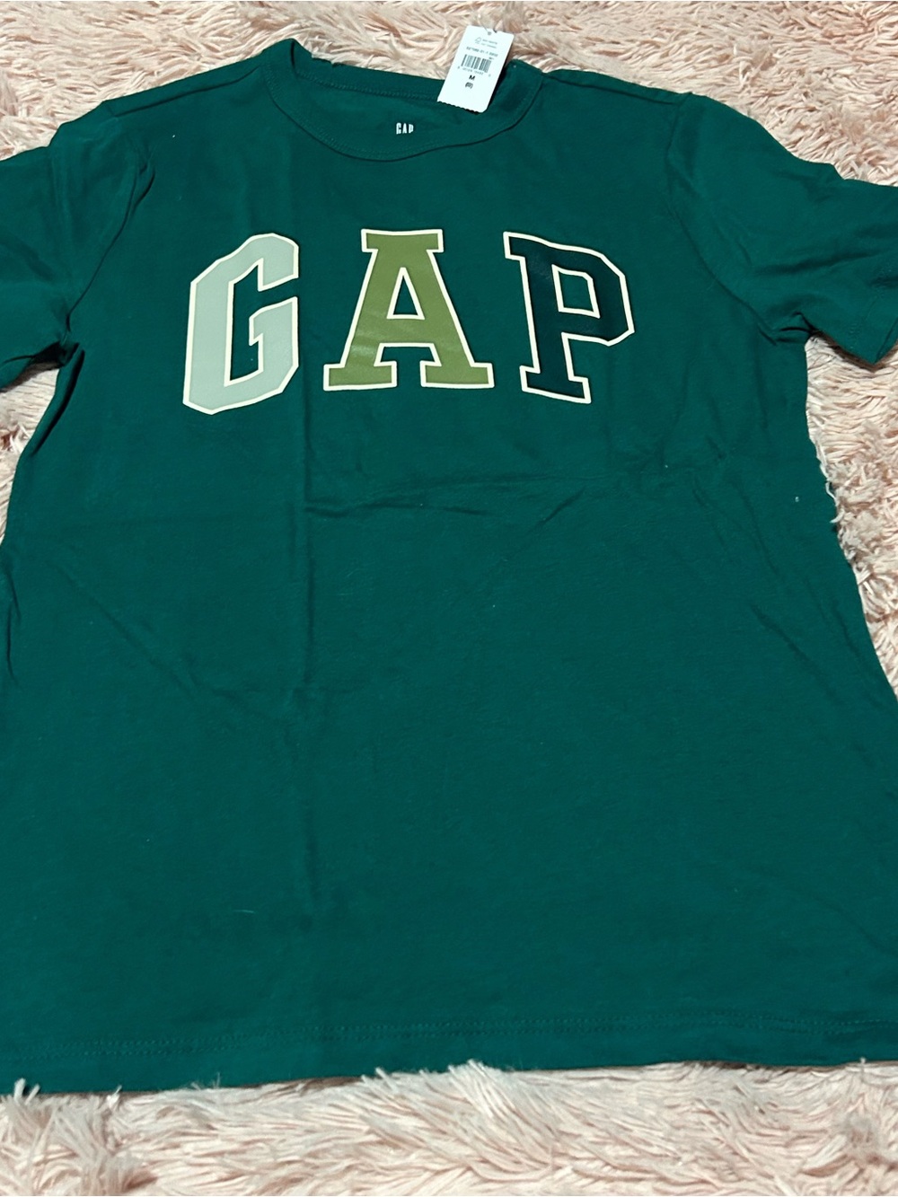 GAP Kids Green Logo Tee size M (8). BRAND NEW WITH TAG❤️